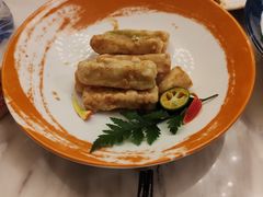 -浅深(世茂滨江精品店)