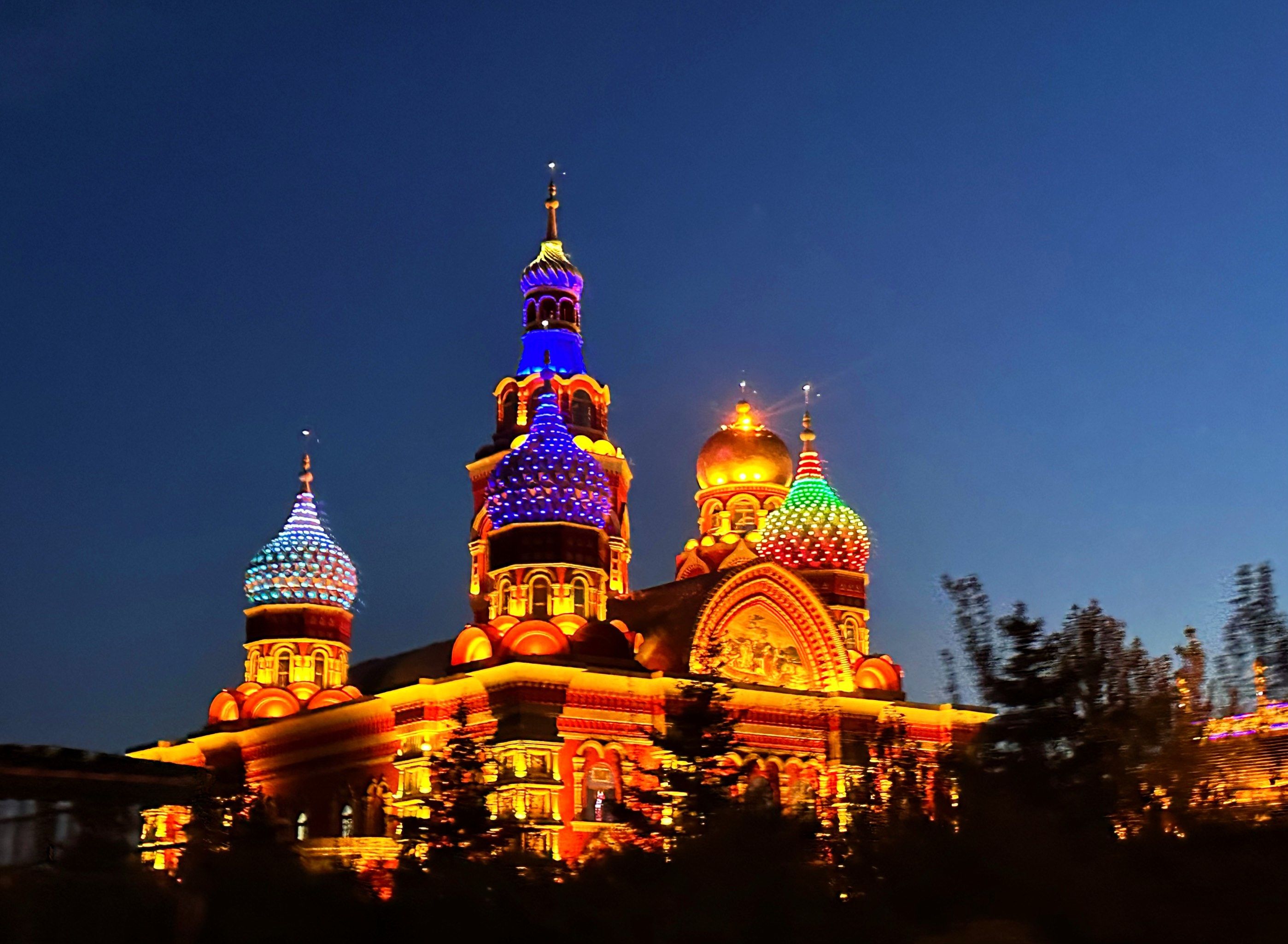 城市摄影|灯火辉煌的满洲里