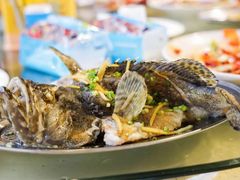 -三亚火车头万人海鲜广场