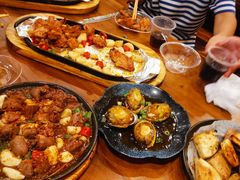 浇汁鲍鱼-老东镇啤酒屋海鲜加工·蒸汽海鲜·海鲜烧烤(台东店)