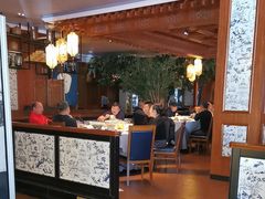 -八府香鸭·啫啫煲(华山路店)