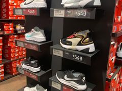 -NIKE上海青浦优选体验店
