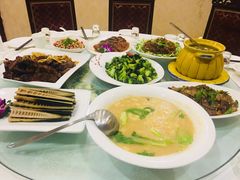 -红高粱大酒店(宁山东路店)
