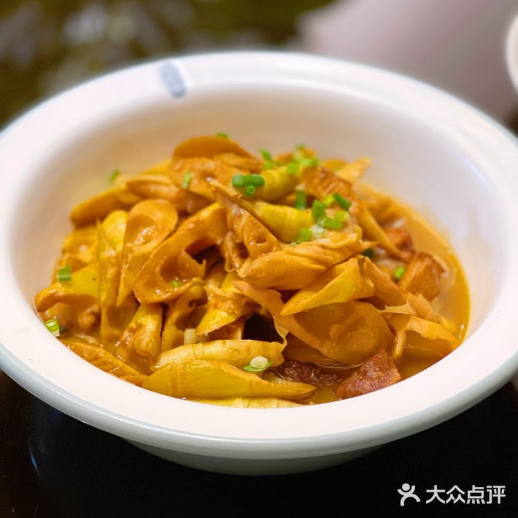 美食美酒🍷➕美女｜这家私房菜真是绝绝子[加油]