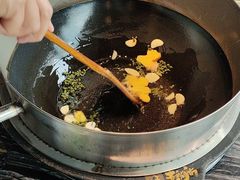 -老船舫·现做活鲜鱼馆(东郊记忆店)