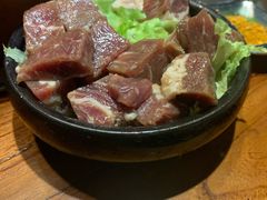 坛子大块肉-原始泥炉烤肉(总店)