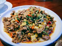 小炒黄牛肉-唐师傅湘西名菜馆(武陵路店)