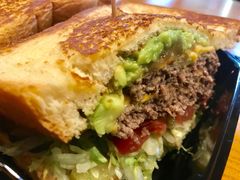 -The Habit Burger Grill 哈比特汉堡(爱琴海店)