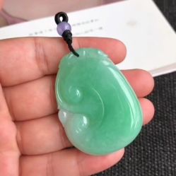 -北京七彩云南翡翠珠宝旗舰店(月坛店)