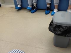 -上海大学附属上海和平眼科医院