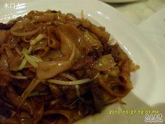 不一般的瑞士汁炒牛河-太平馆西餐厅(北京路店)