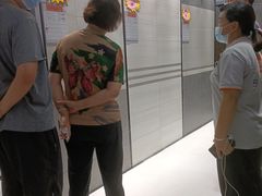 -百安居装修建材卖场(南山店)