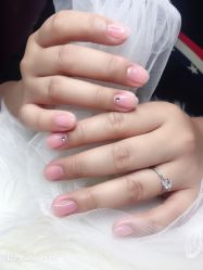 -夏花美甲美睫