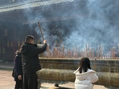 -峨眉山报国寺