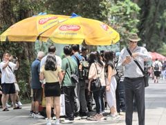 -詹爷爷乌节路街头冰淇淋