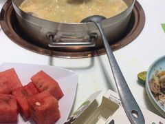 -洪氏嗨捞·猪肚鸡火锅(阳光天地店)