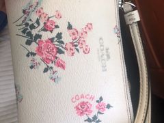 -COACH蔻驰(银泰店)