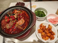 -渝是乎酸菜鱼(龙旗购物中心店)