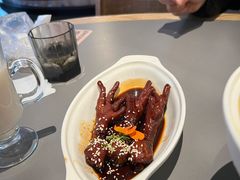 吮指鸡爪-桂满陇·蟹黄小笼汤包(中山公园店)