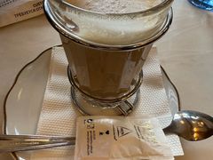 -Majestic Café