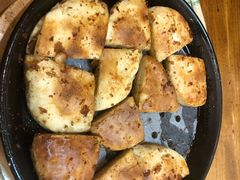 料理烤特色火烧-老东镇啤酒屋海鲜加工·蒸汽海鲜·海鲜烧烤(台东店)