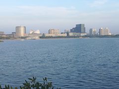 -上海滴水湖皇冠假日酒店