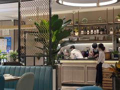 -港丽餐厅(杭大店)
