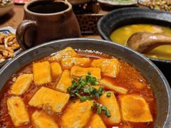 -老滇山寨•云南特色菜•地方菜•民族风情歌舞表演(金碧店)