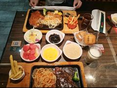 -豪享来牛排(人民店)
