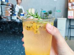 -HUG·拥抱咖啡(郑州宝龙广场店)