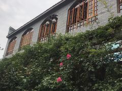-楠柏弯休闲山庄(梨花溪店)