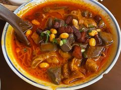 -包整·丝娃娃(一览甲秀楼风景店)