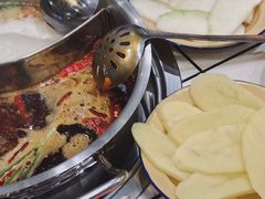 骨汤鸳鸯锅-龙奎老牛市井火锅