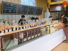 面包甜点陈列柜-百年义利(北兴路店)