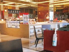 大堂-大中华希尔顿酒店-念自助餐·嗨啤·小龙虾