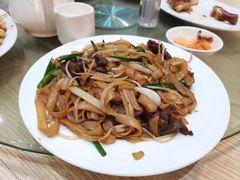 特色炒牛河-滋味满屋美食坊(上海街店)