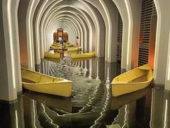 -涨巢·潮玩水疗局