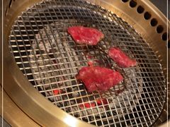 -铭牛烧肉·和牛海鲜自助(高新月牙湖店)
