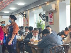 -歹歹的加个面过油肉拌面