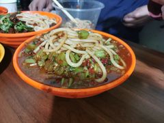 -玲玲米粉·新疆现炒米粉(大十字总店)