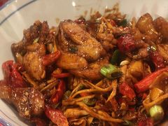 -荆九爷爆炒桥头三嫩(云南北路店)