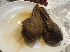 -兔行天下-鸿鹤鲜锅兔(中海国际店)