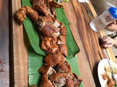 烤乳猪-Naughty Nuri’s Phuket