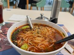 红烧牛肉面-清真餐厅·回乡麦客
