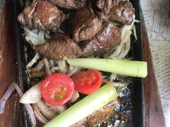 -穹六人间 people 6(岳阳路店)