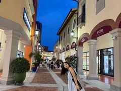 -佛罗伦萨小镇广佛名品奥特莱斯(疏港路店)