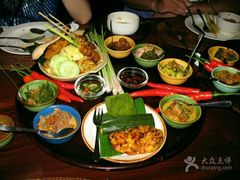 -DiAtas by Art Cafe Bumbu Bali