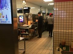 -麦当劳(高铁南站店)