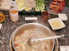 -一席地·本地鸡窝·杭帮鸡火锅(萧山银隆百货店)