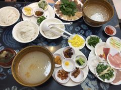 -桥香园云南过桥米线(金马碧鸡店)